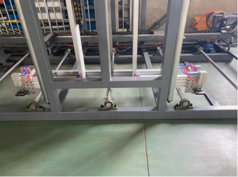 Automatic light steel keel packing machine 