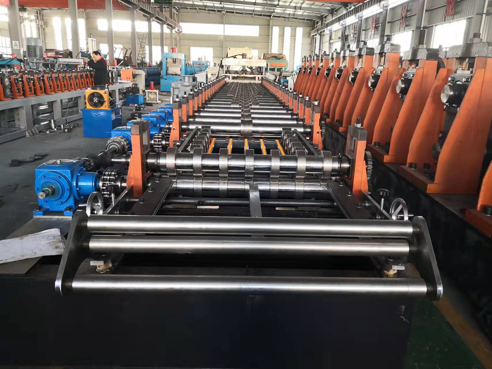 Construction Enclosures or guardrails making machine