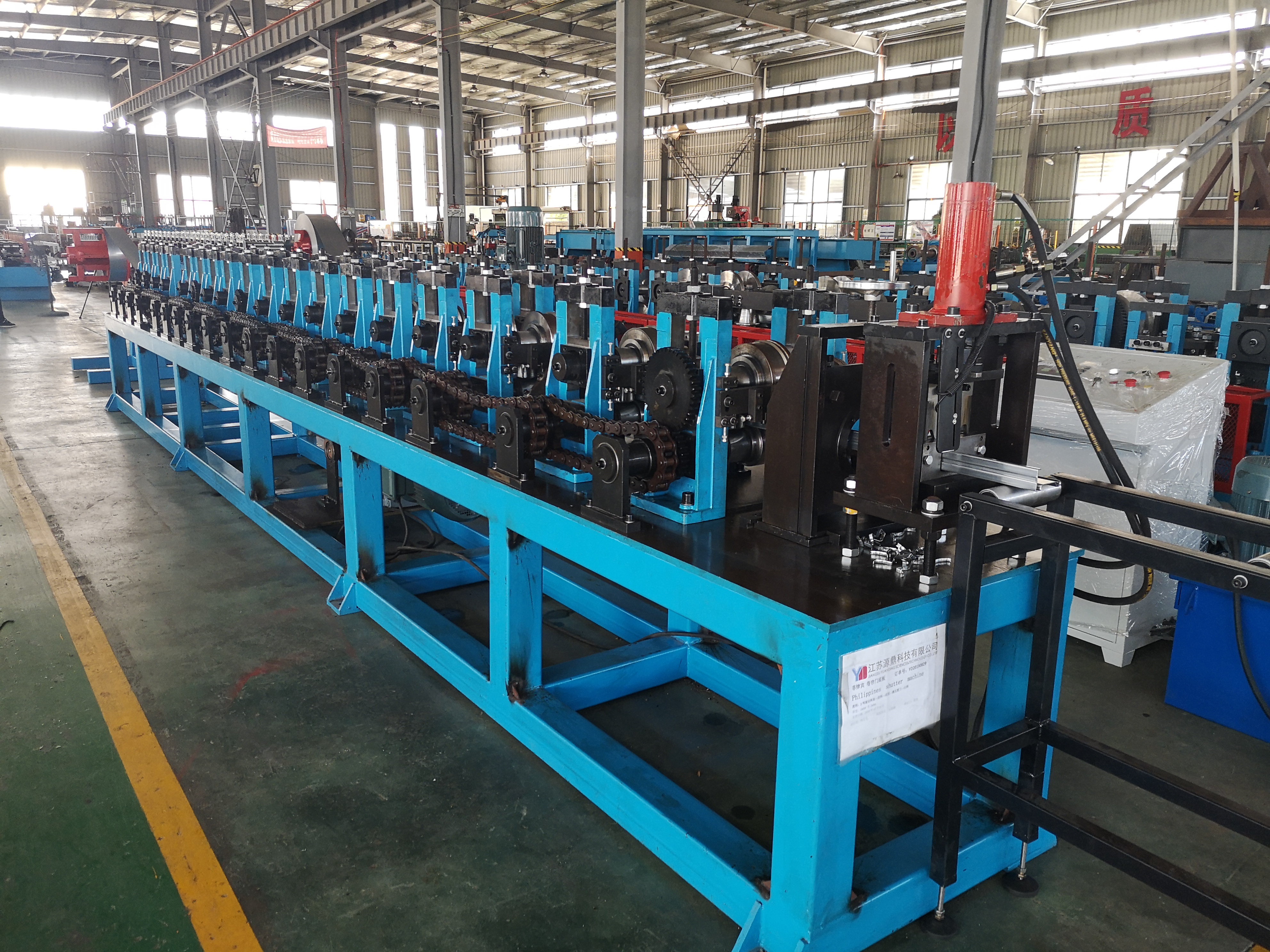 Special Shape Customized Shutter Slat Roll Forming Machine 
