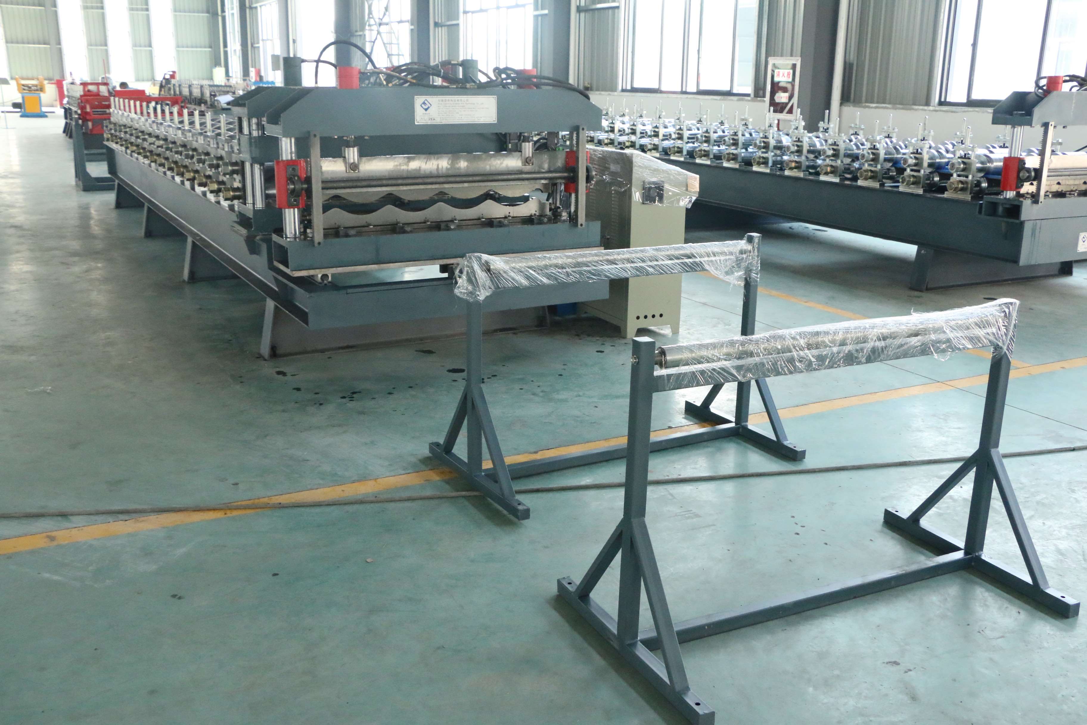 Glazed Tile Machine Metal Corrugated Roll Forming Machine
